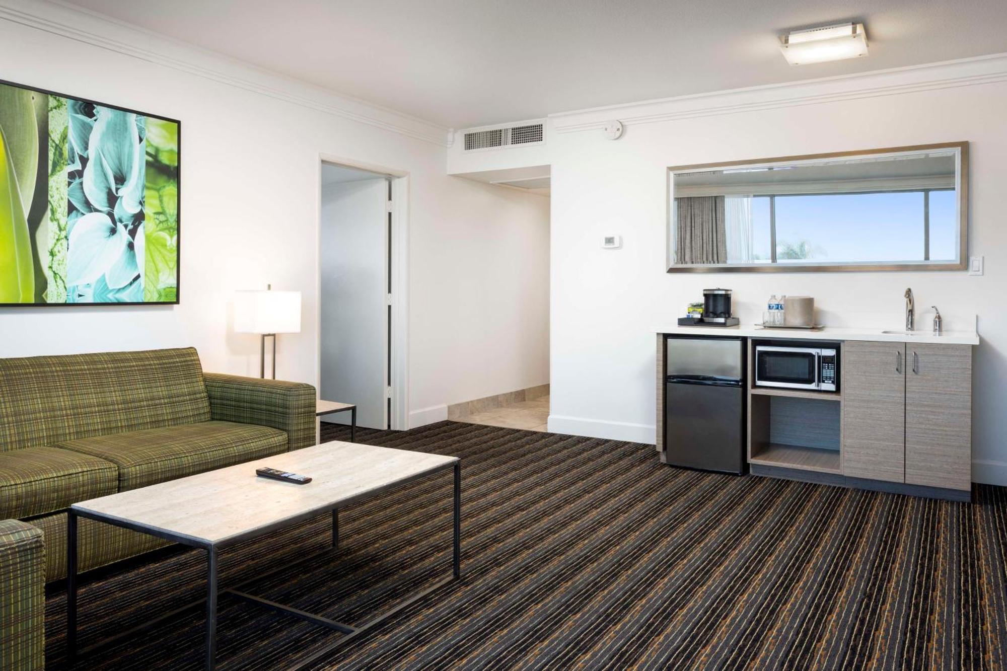 Doubletree By Hilton San Diego Bayside Экстерьер фото
